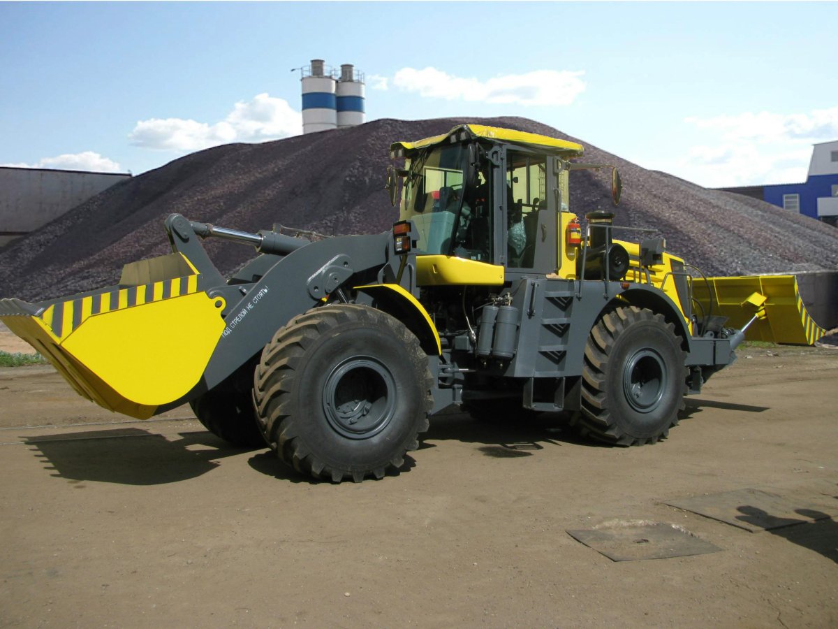 Кировец Удм 708 фронтальный