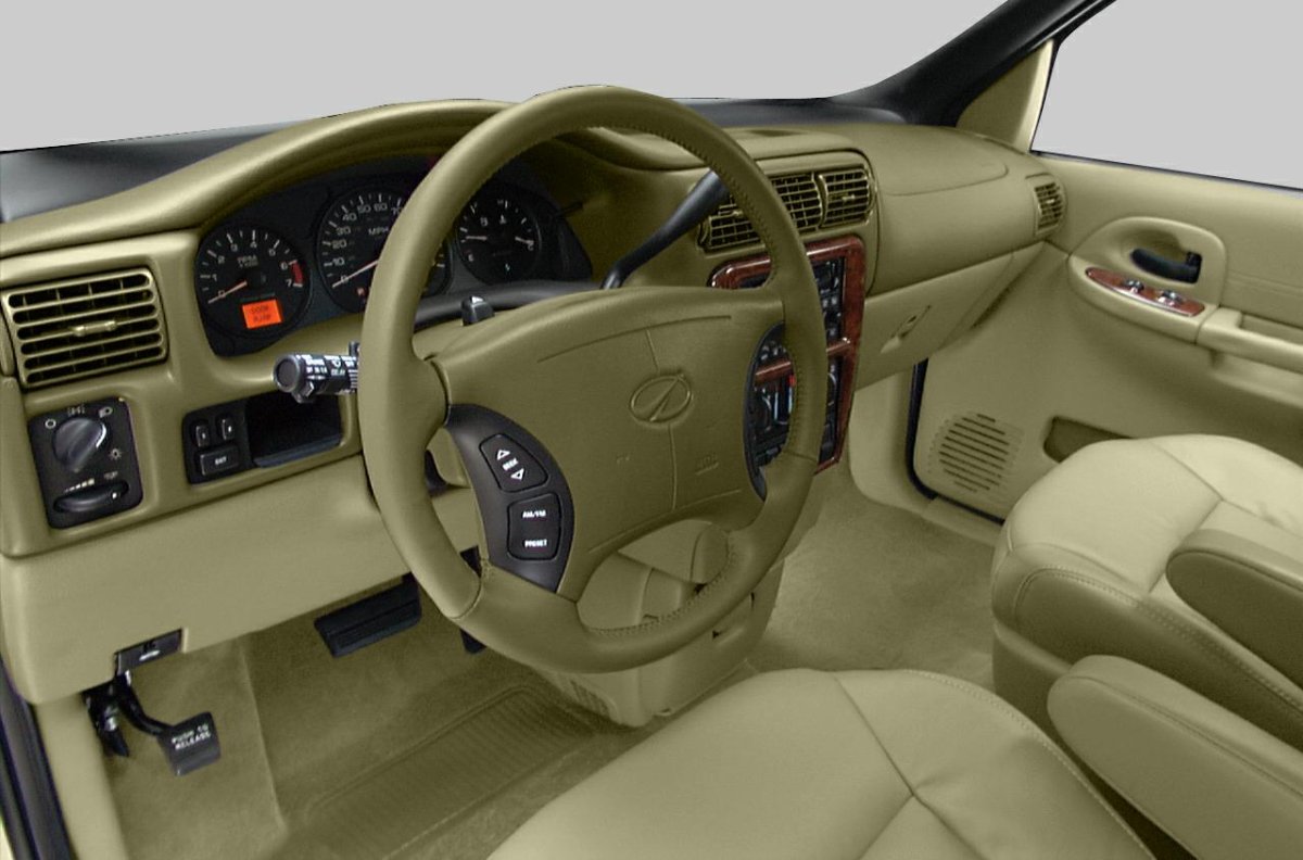 Oldsmobile 2000 салон
