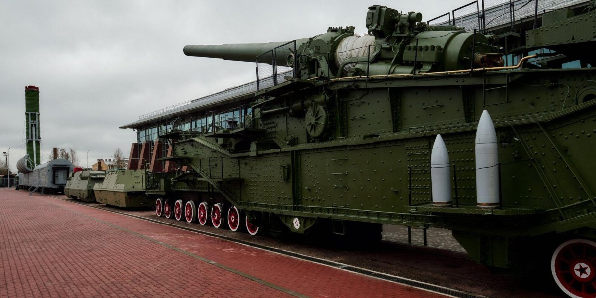 Боевой Железнодорожный ракетный комплекс Баргузин