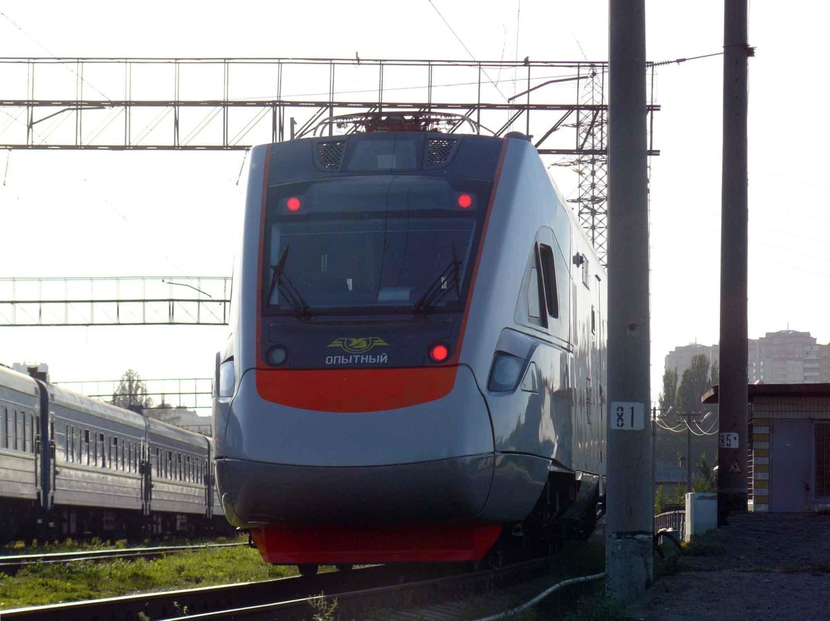 Тарпан электропоезд