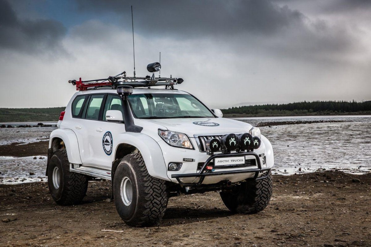 Toyota Land Cruiser Prado 120 Arctic Trucks
