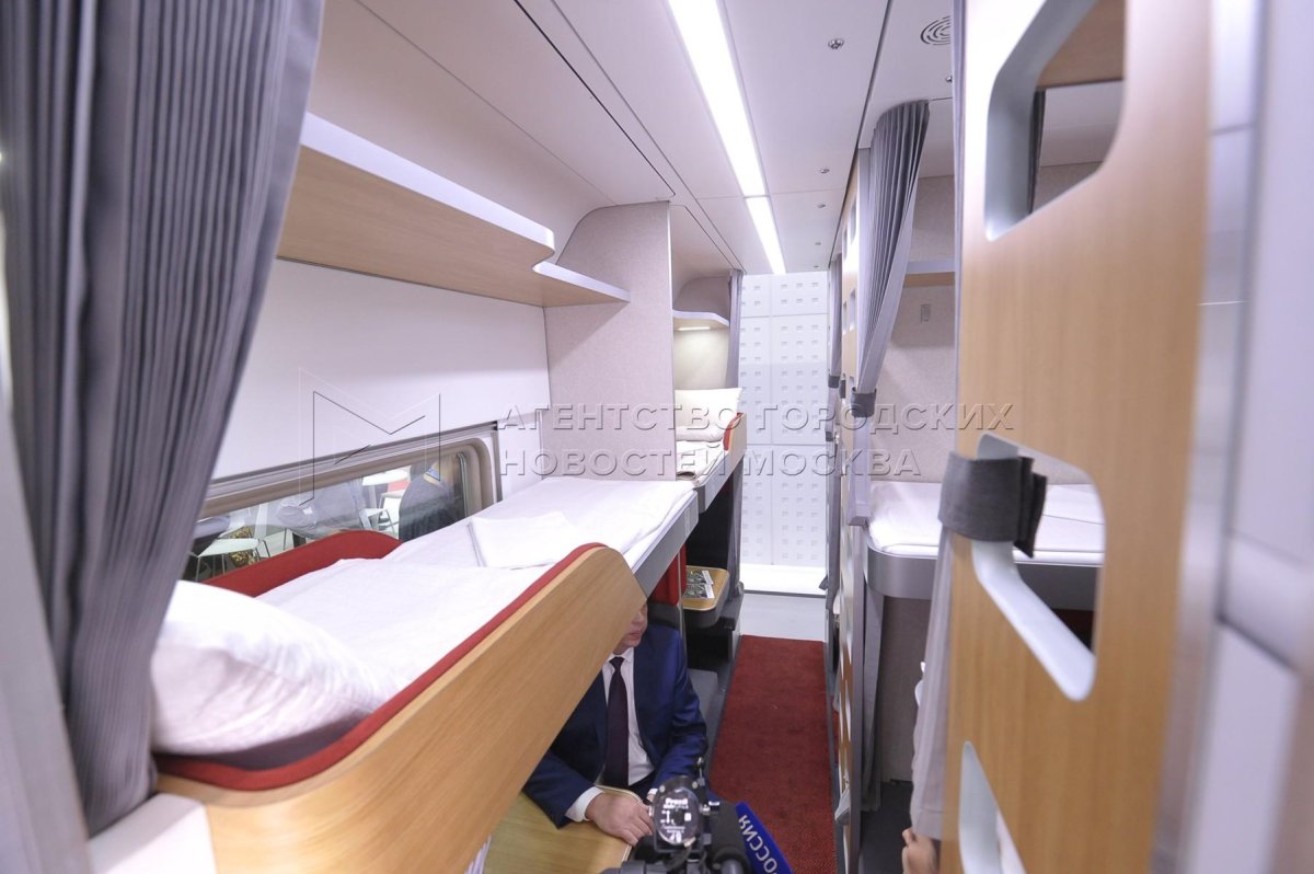 Двухэтажный вагон плацкарт