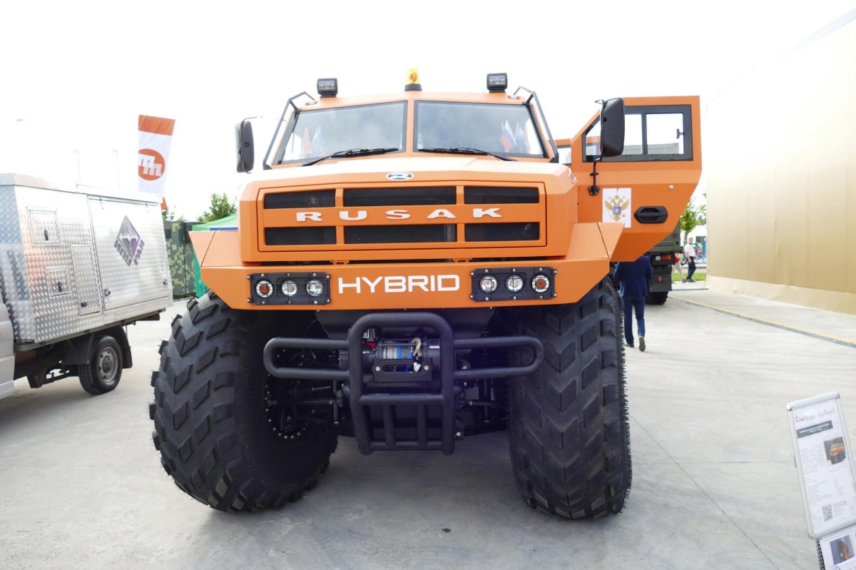 Снегоболотоход Русак 8