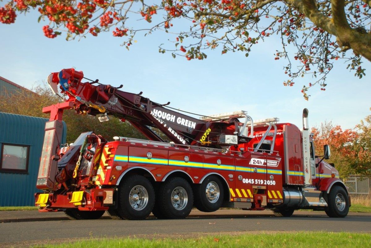 Эвакуатор грузовой Century 5130