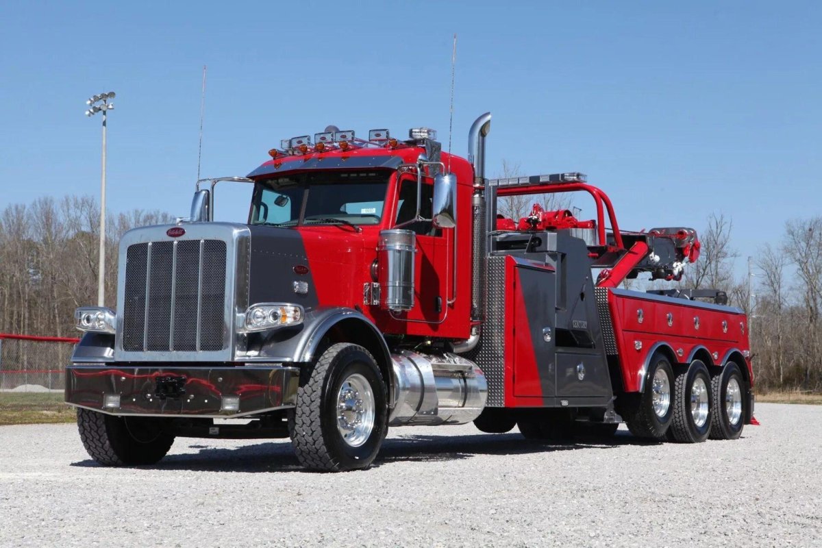Американский грузовик Peterbilt