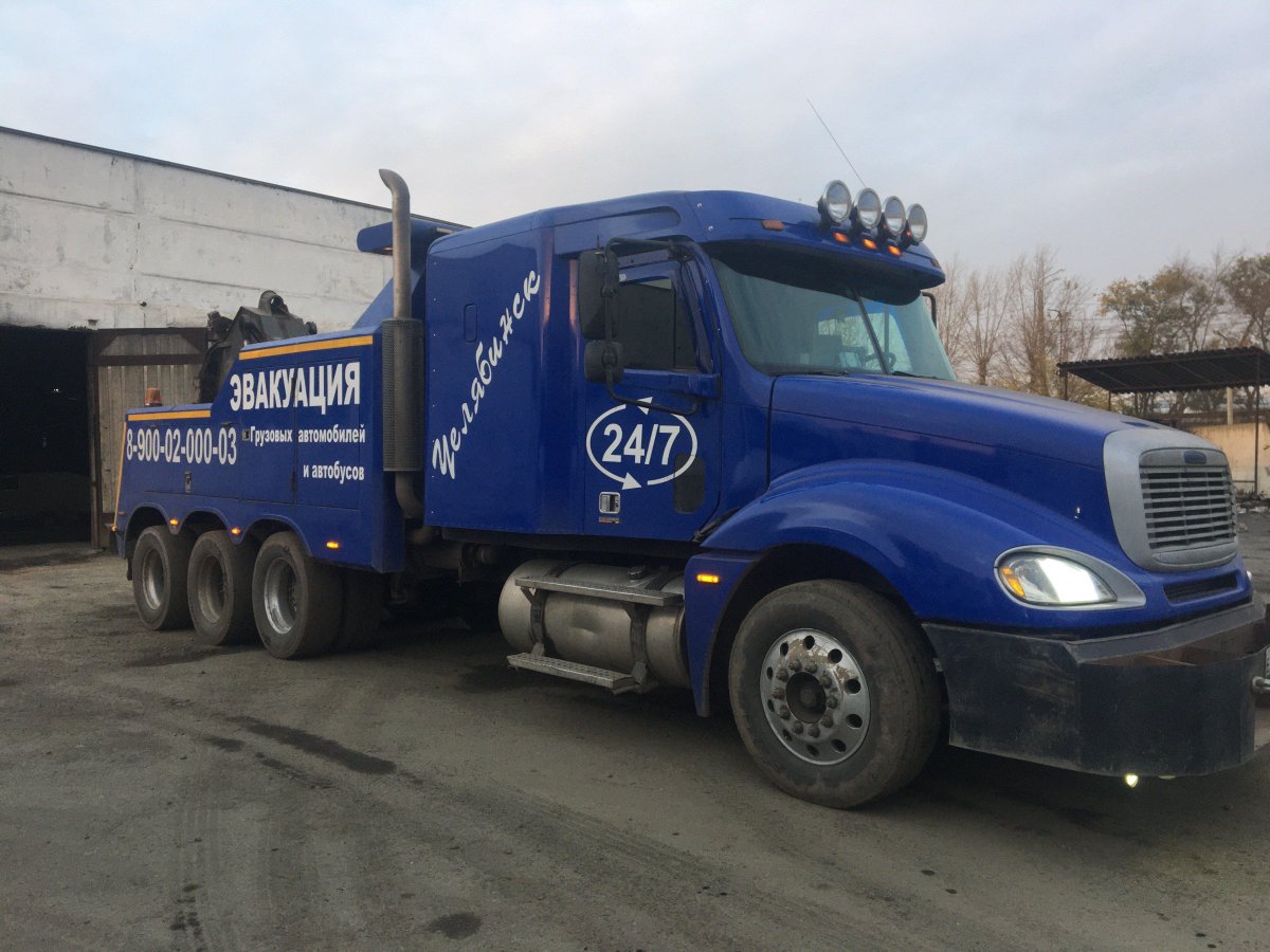 Freightliner FLD-120 эвакуатор