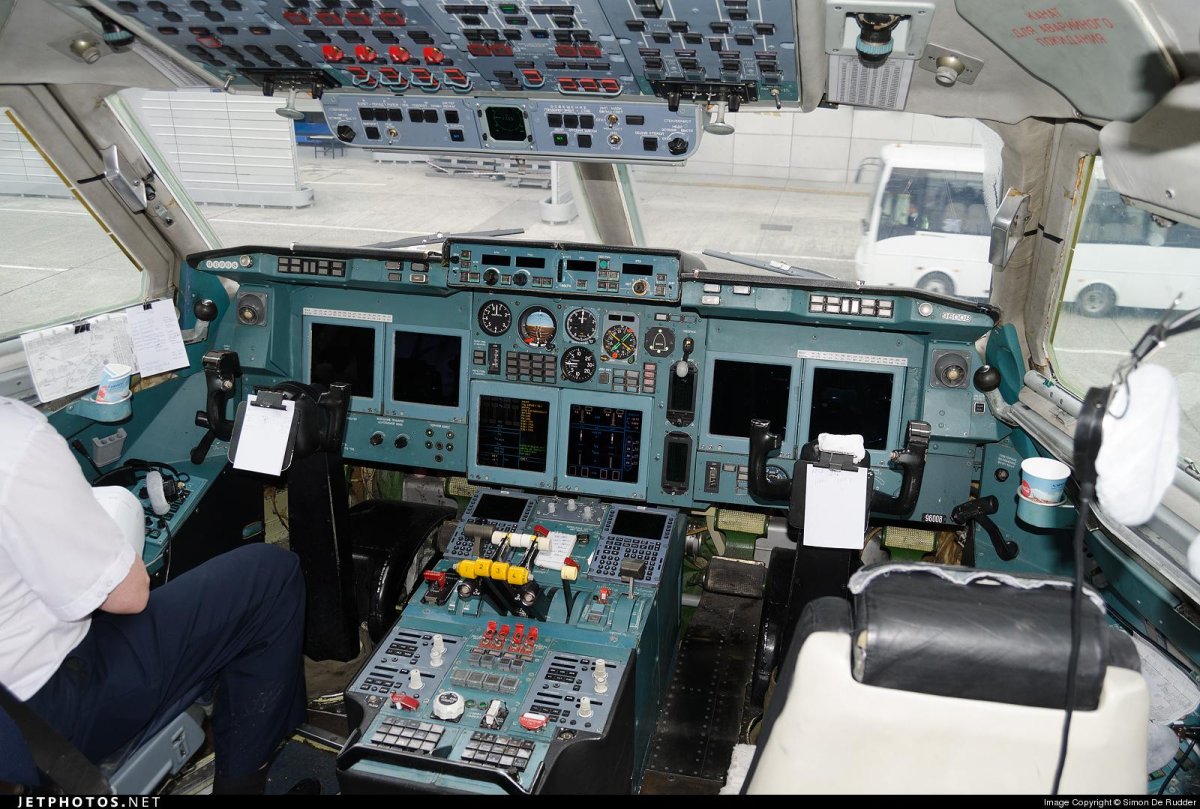 Кабина ил 96 300