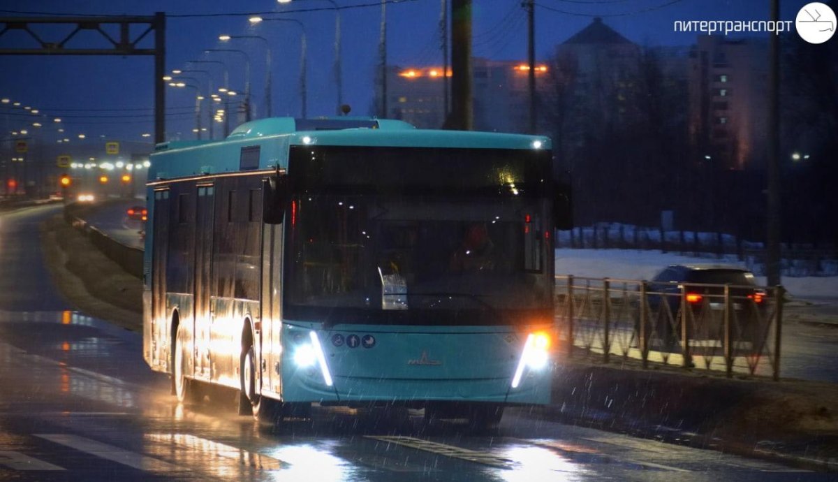 МАЗ 203047 автобус