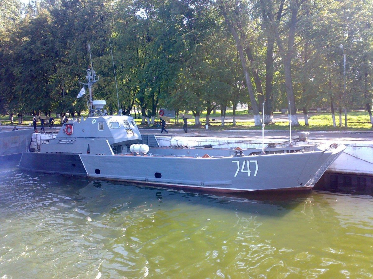 Десантный катер пр 1176