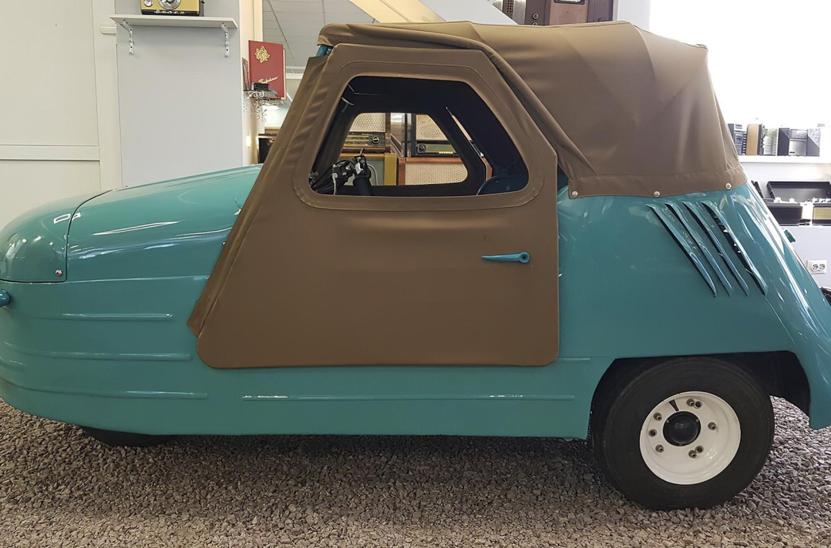 Мотоколяска СМЗ С-1л