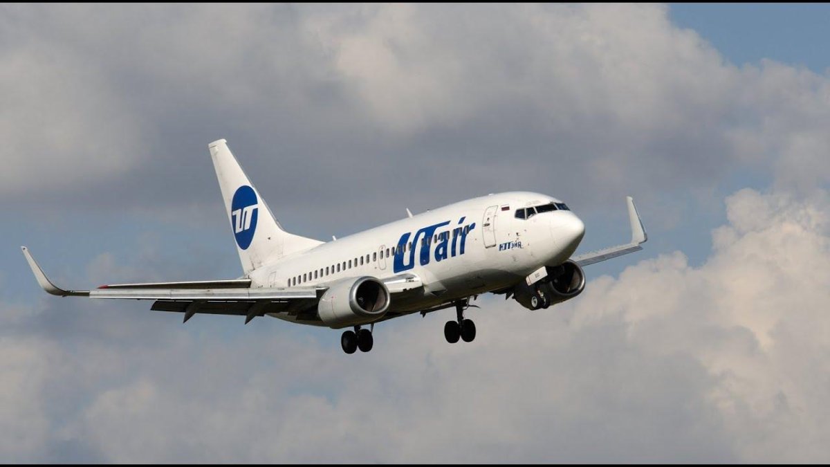 Боинг 737 UTAIR