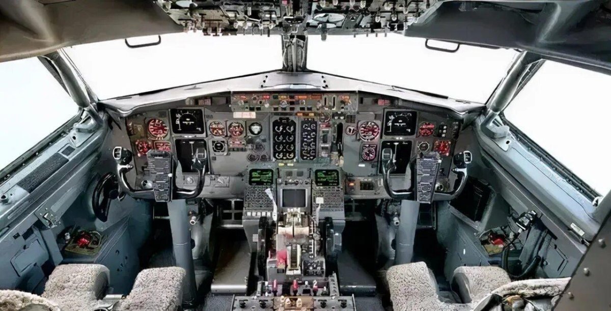 Boeing 737 кабина