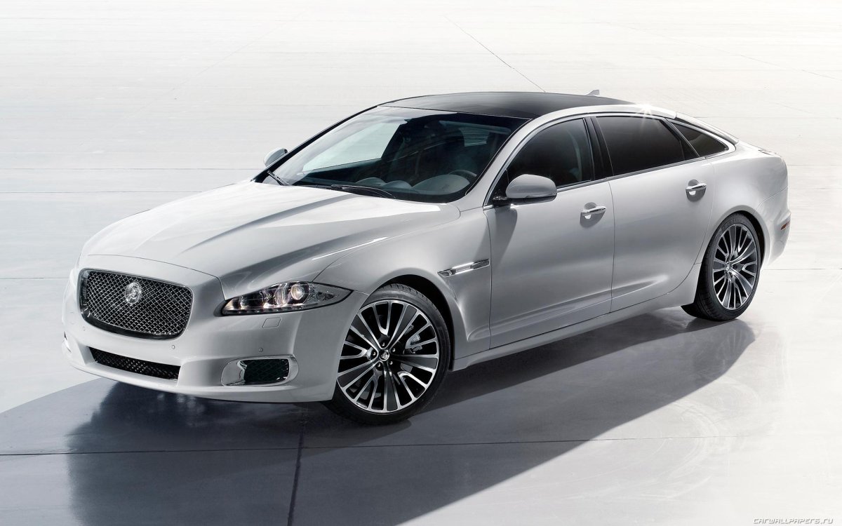 Ягуар машина XJ