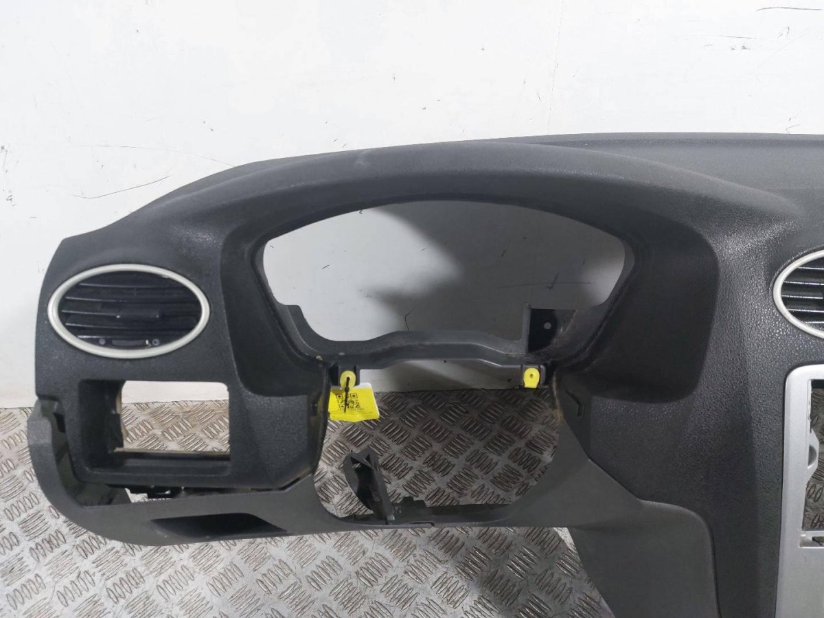 Передняя торпеда фокус 2