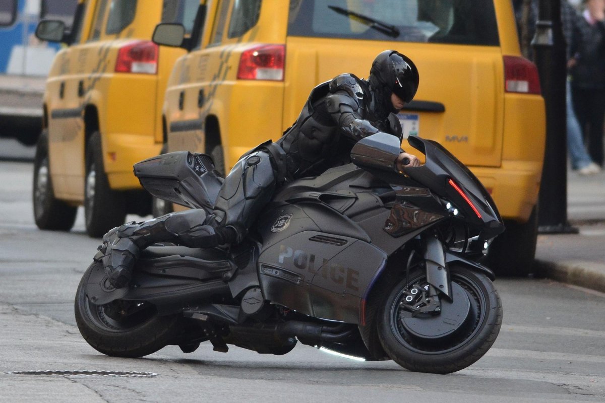 Робокоп 2014 мотоцикл