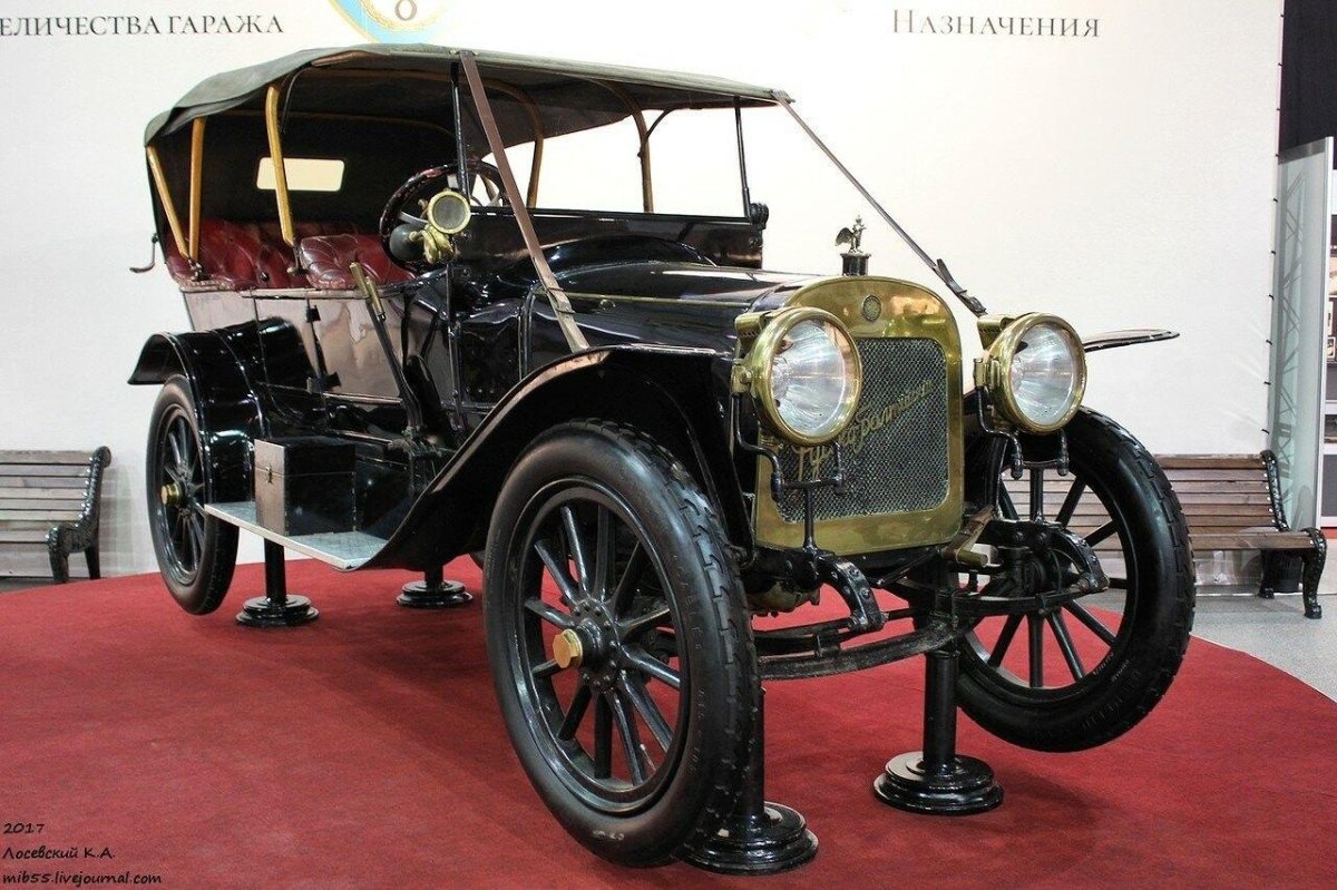 Автомобиль Руссо-Балт с24/40