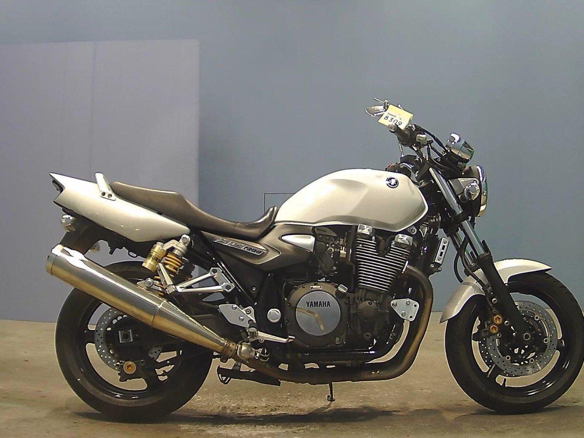 Yamaha XJR 1300