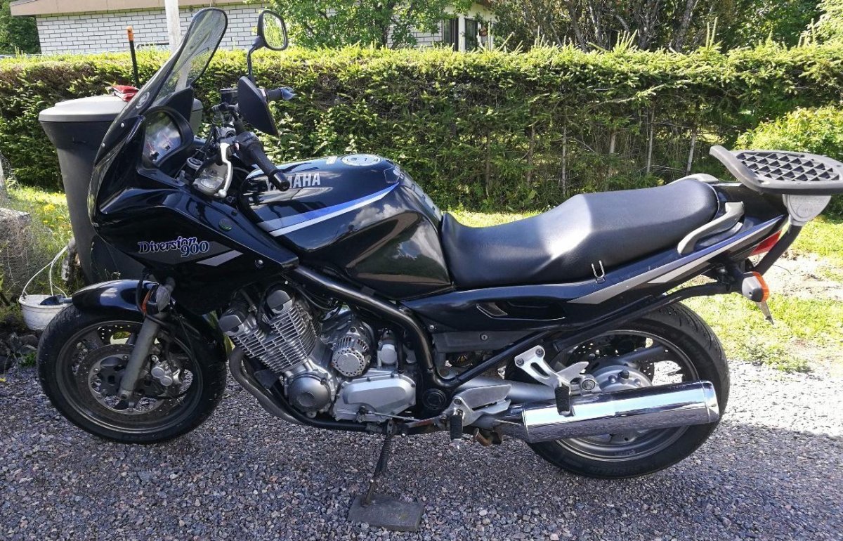 Ямаха XJ 400 diversion