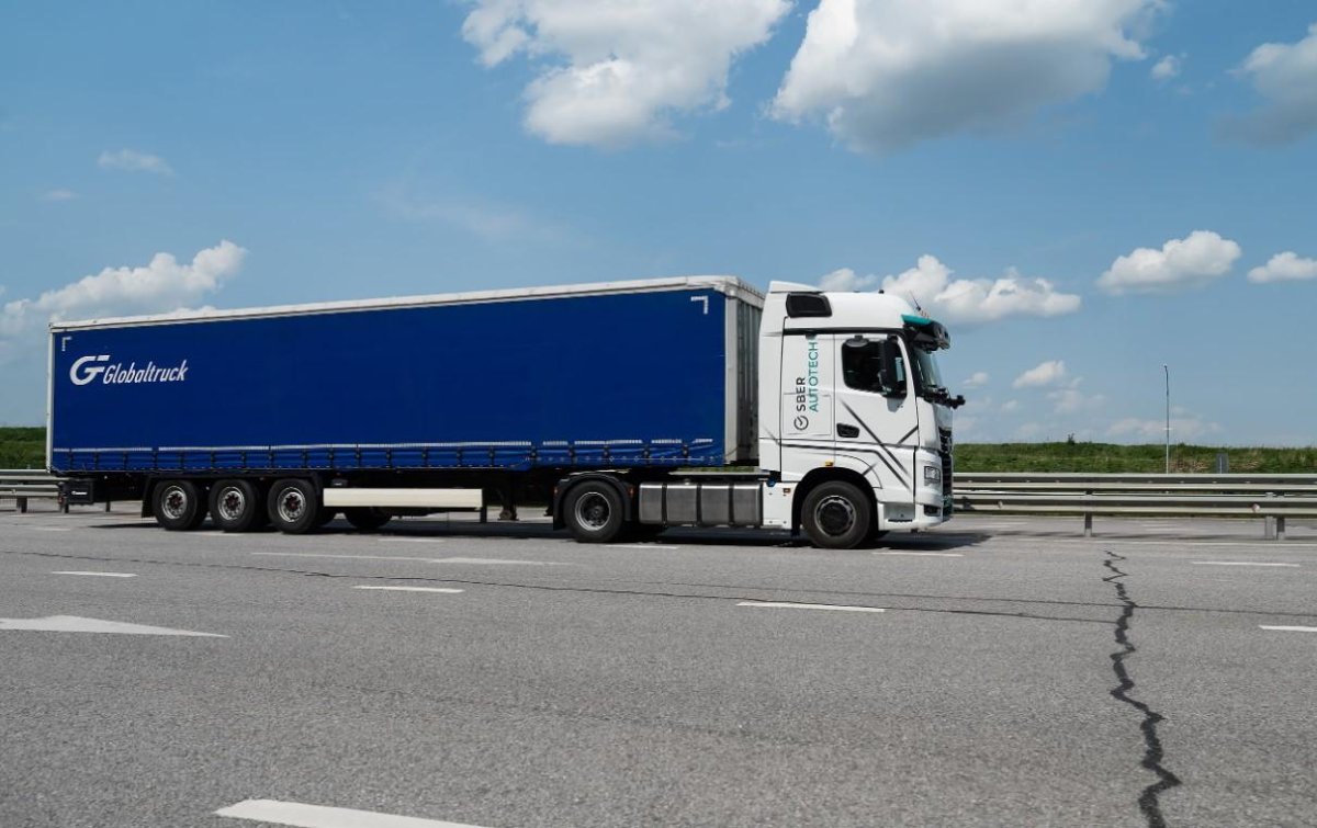 Беспилотные Грузовики м11