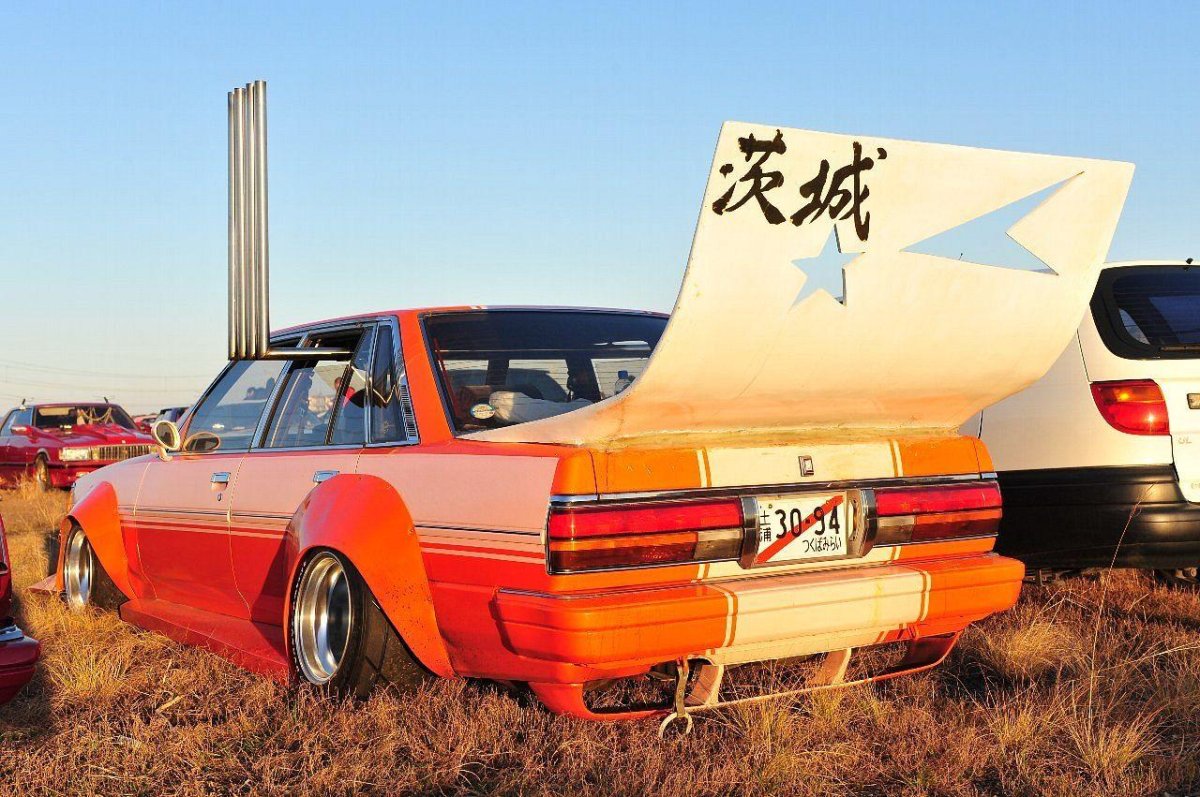 Mitsubishi Lancer босодзоку