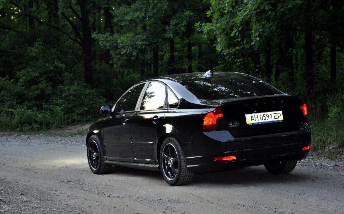 Volvo s40 II черный