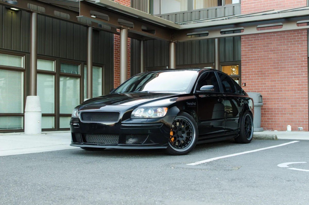Volvo s40 1 stance