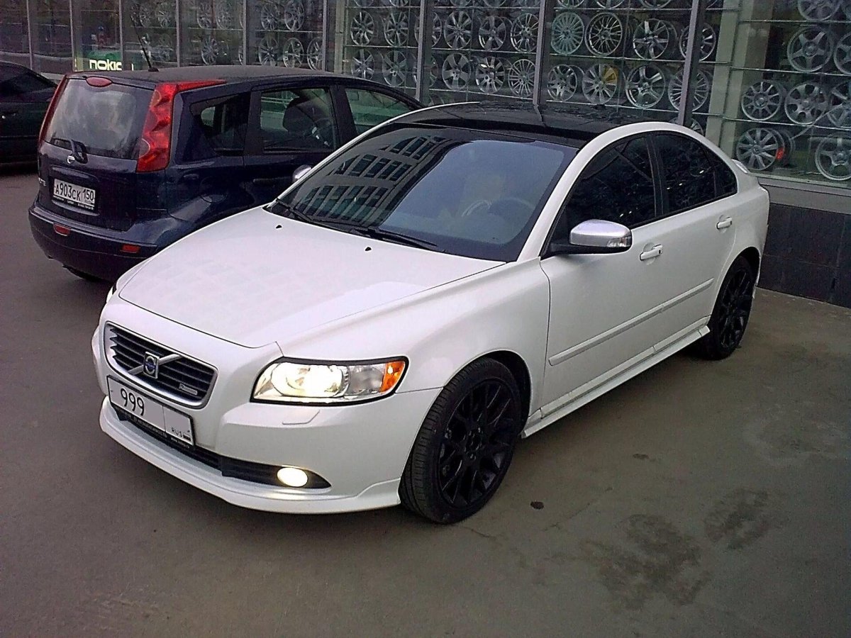 Volvo s40 2008 белая