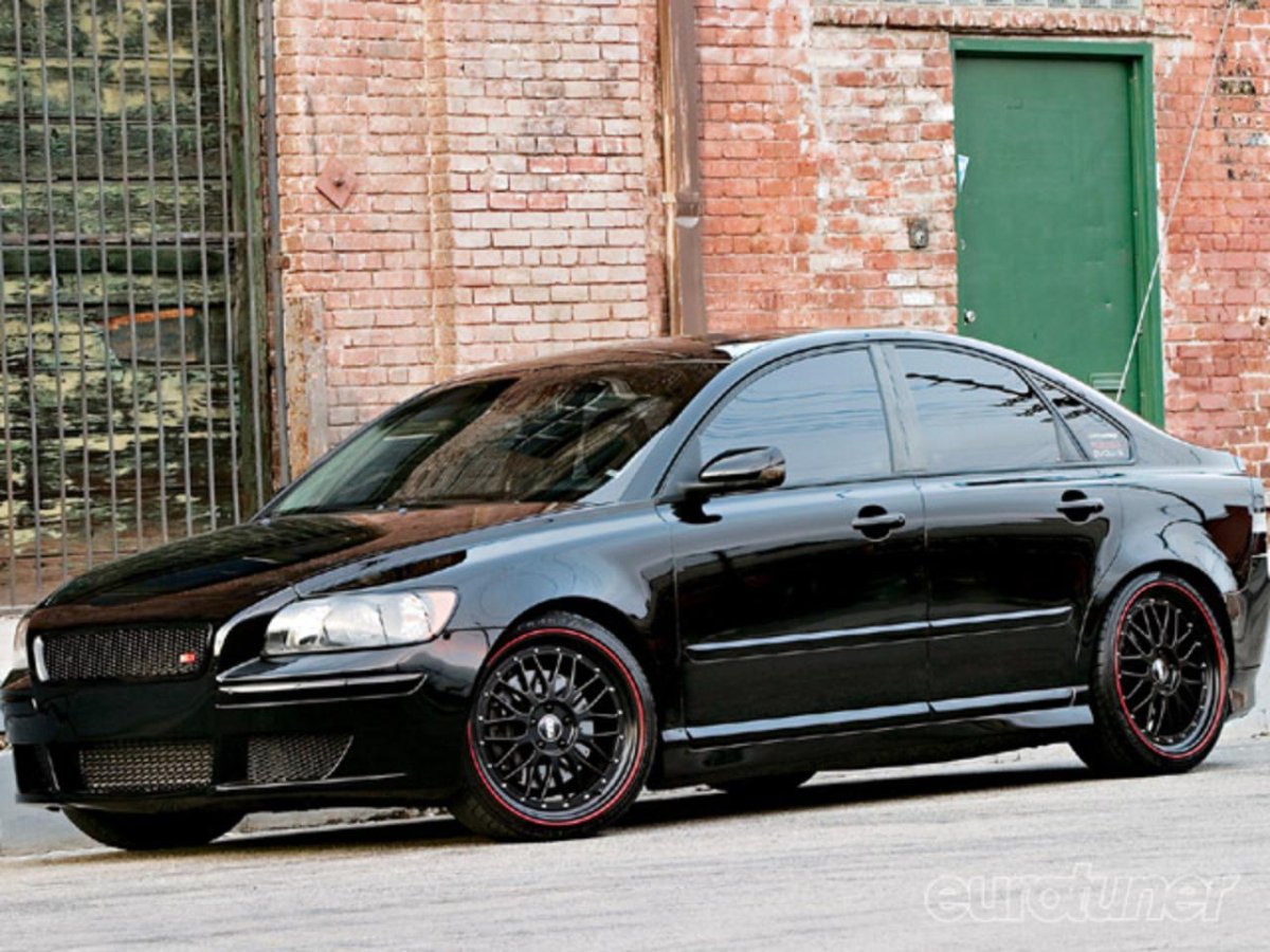 Volvo s40 черная