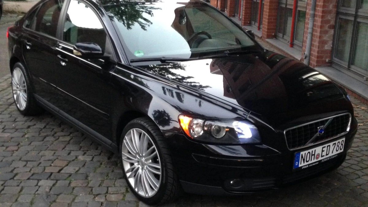 Volvo s40 II черный