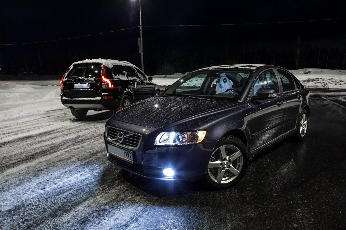 Вольво s40 черная