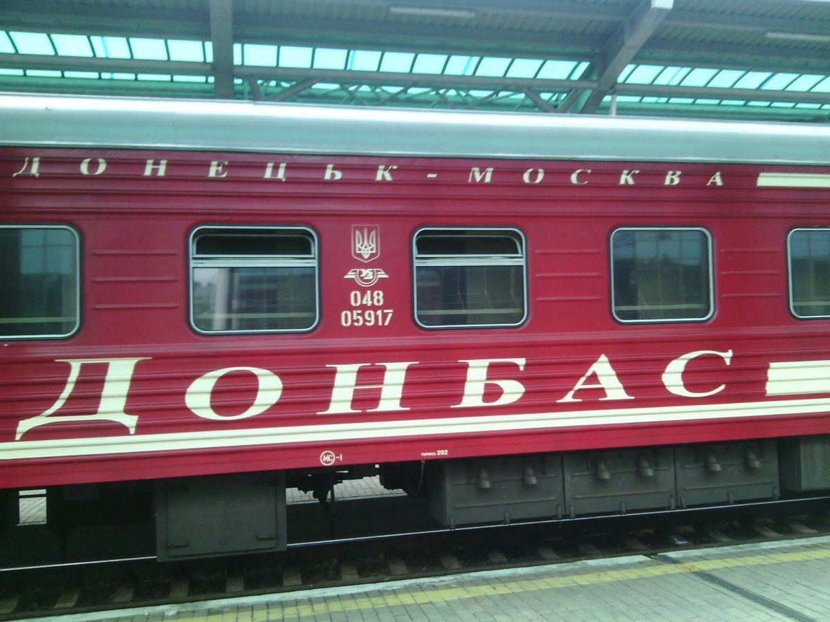 Фирменный поезд Ладога