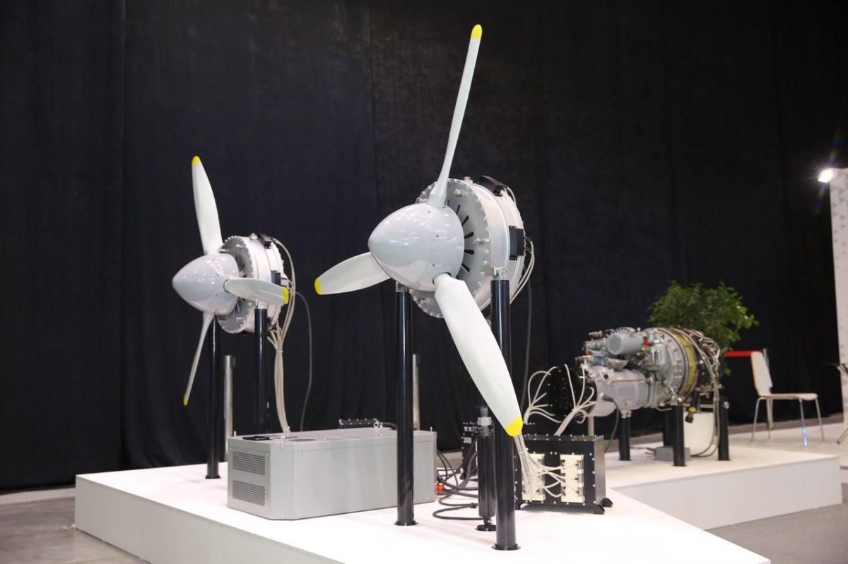 Гибридный двигатель