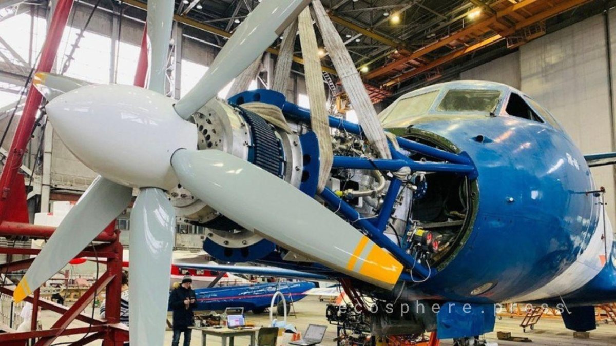 Як-40 СИБНИА летающая лаборатория