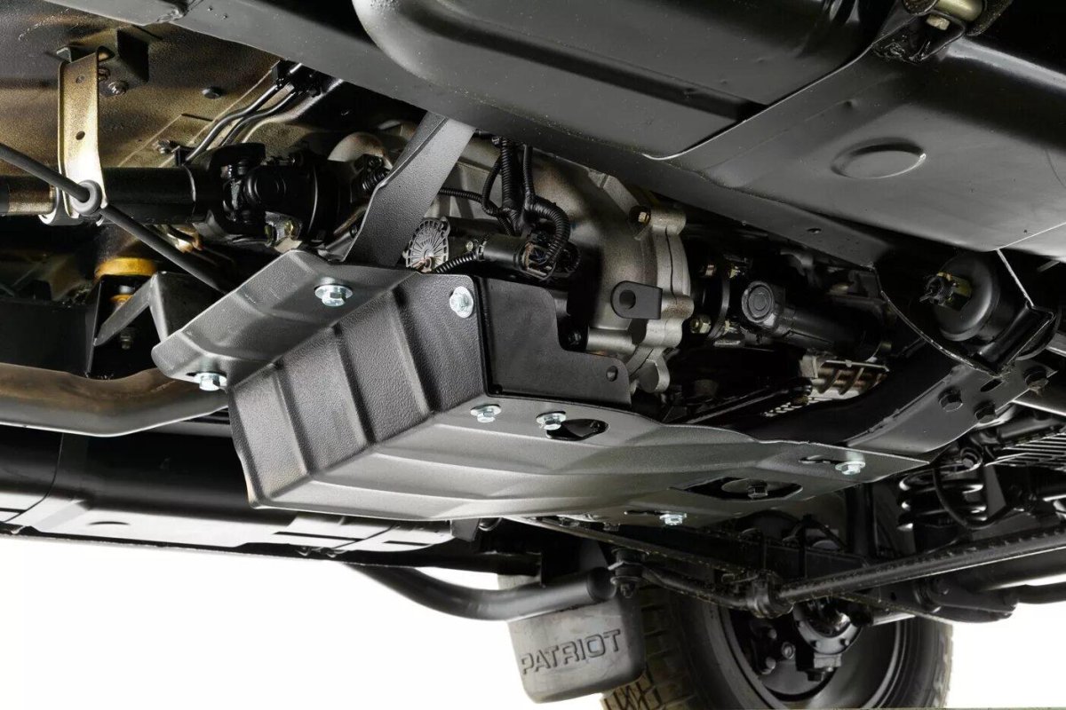 УАЗ Патриот снизу