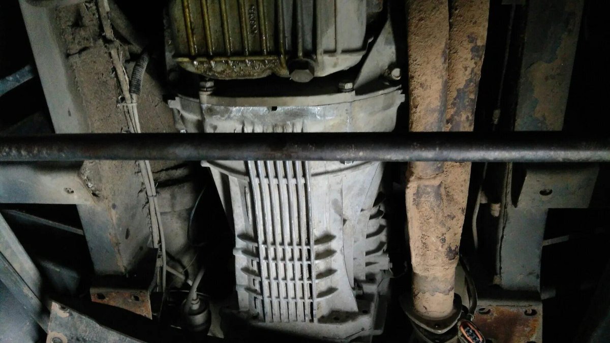 Крепление приемной трубы к КПП УАЗ Патриот