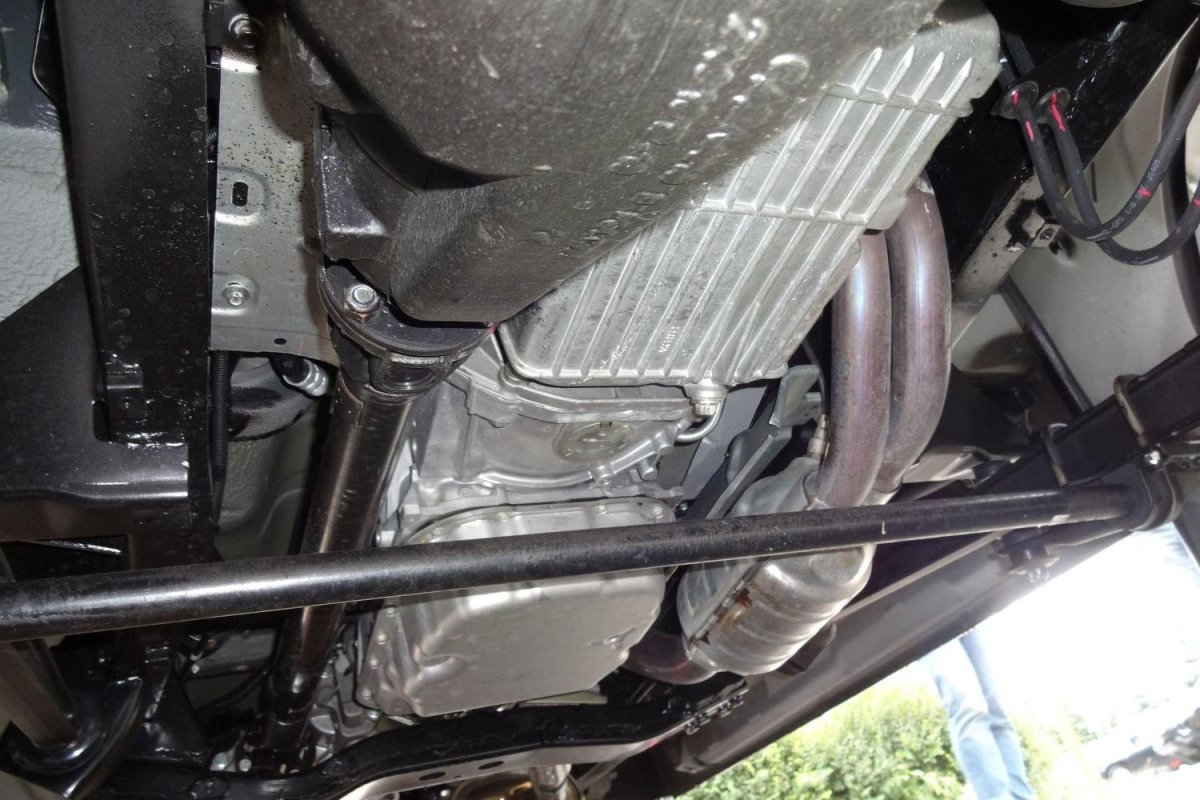 УАЗ Патриот 2021 с АКПП вид снизу