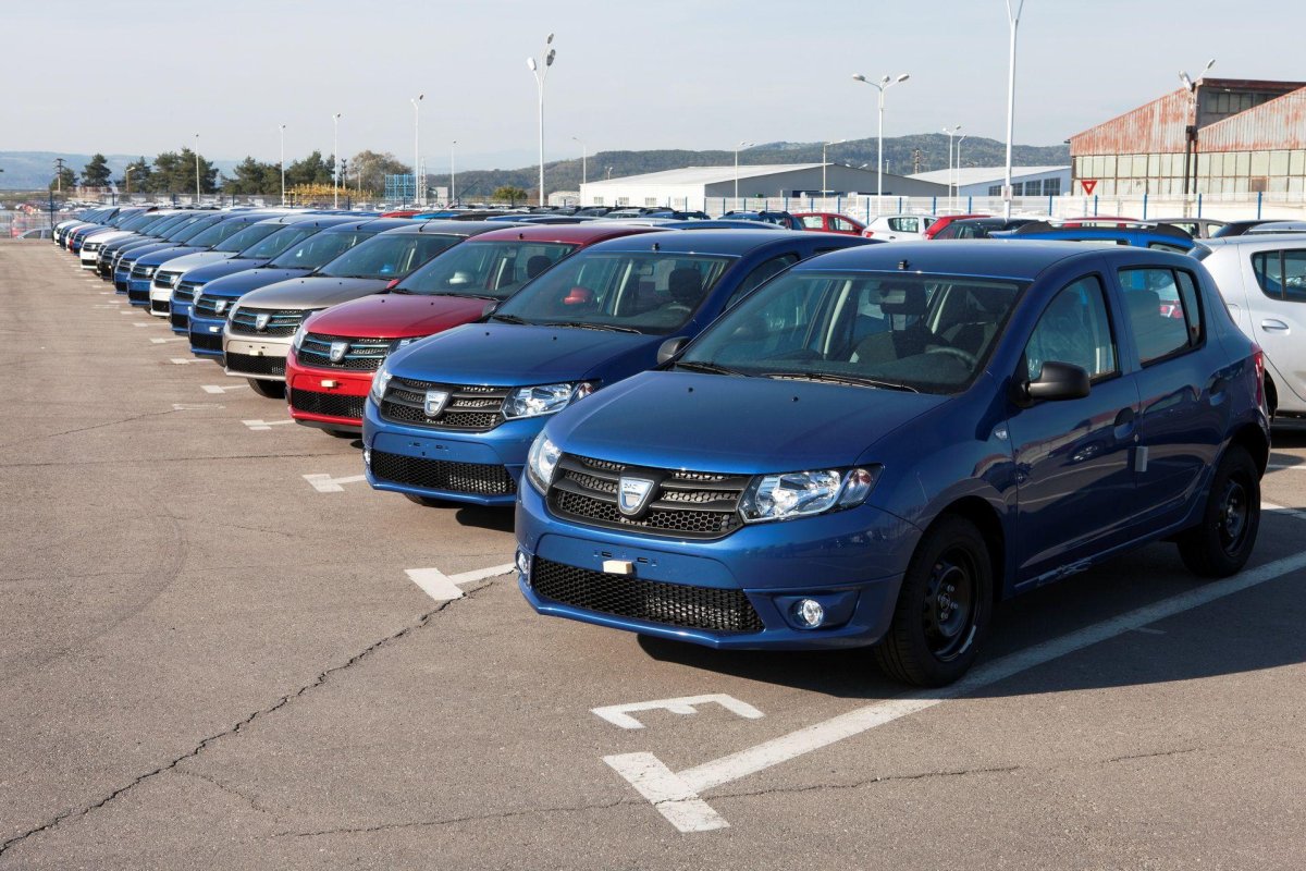 Дачия Логан 2010