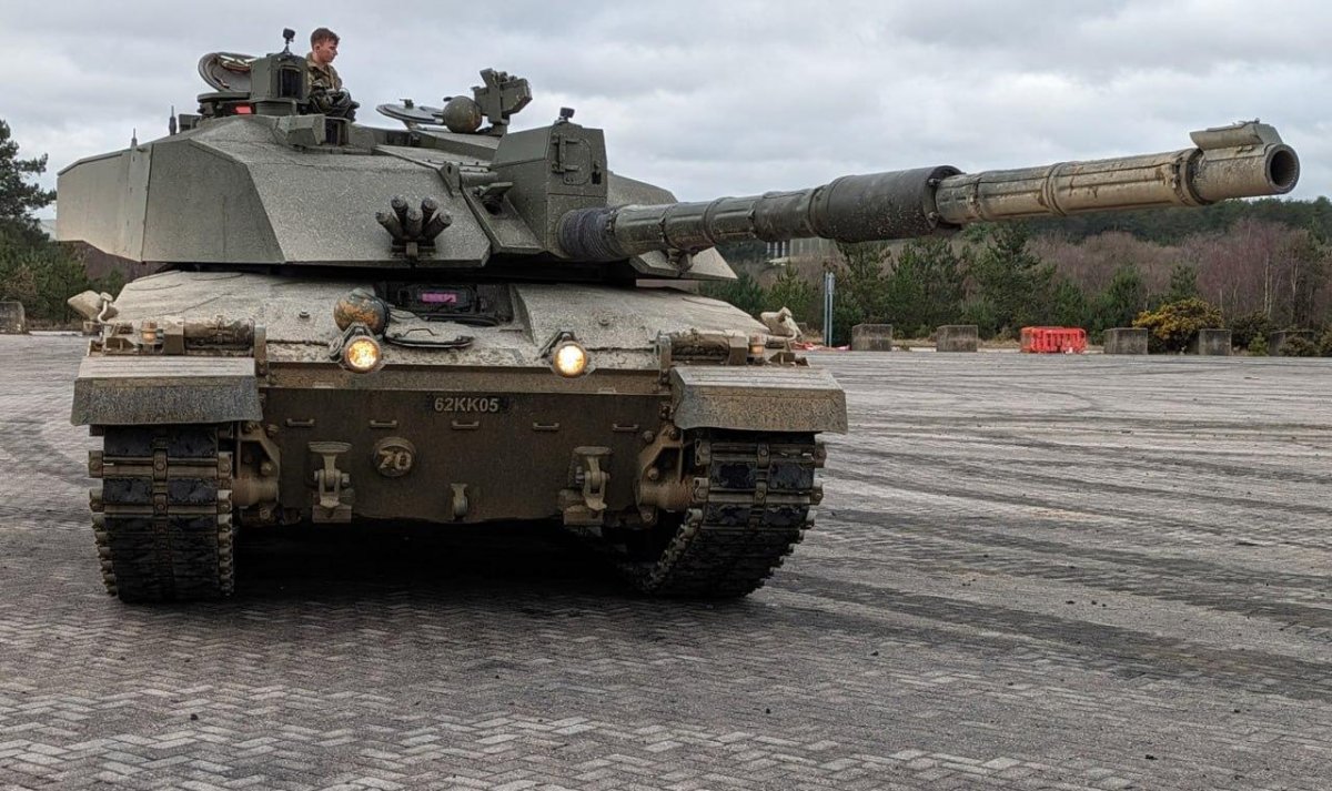 Challenger 2 Tank