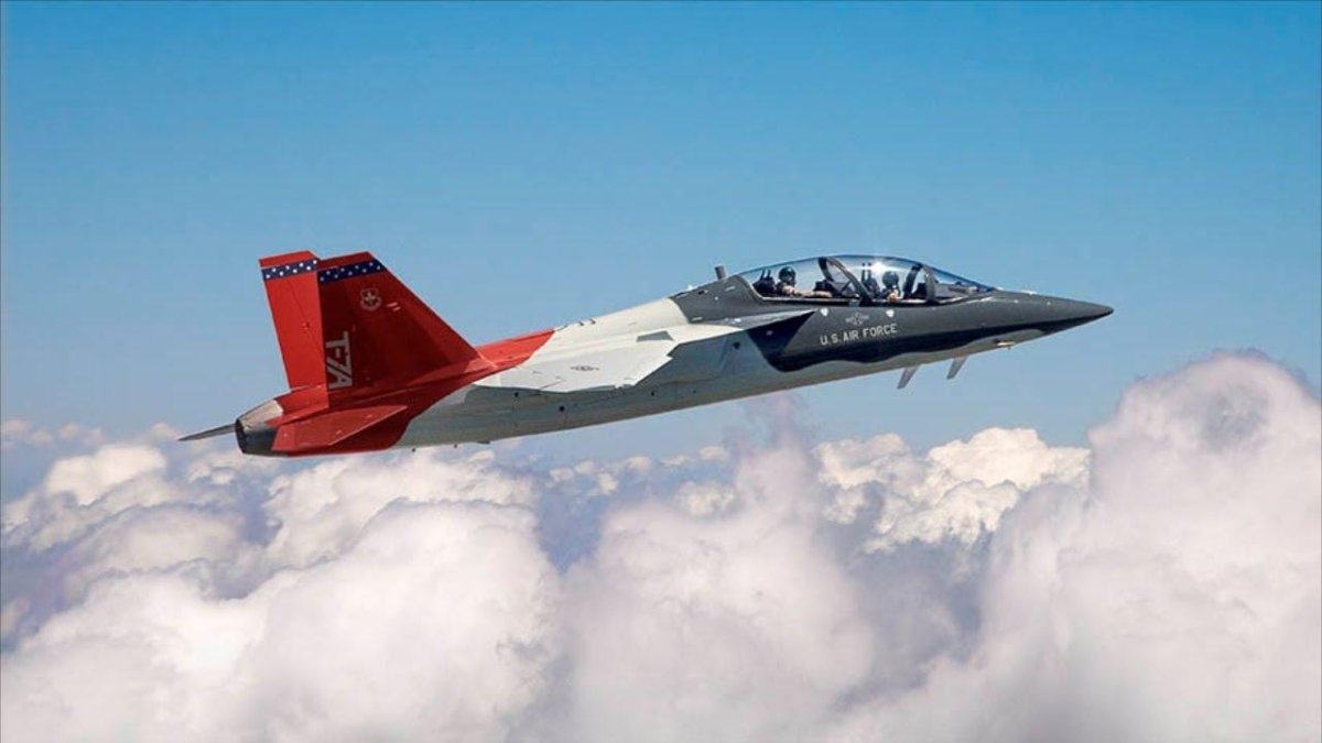T-7a Red Hawk