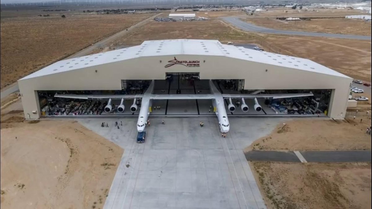 Самолет Roc Stratolaunch