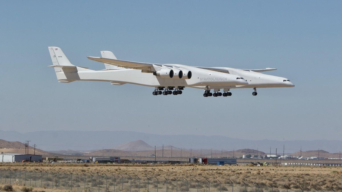 Stratolaunch Roc