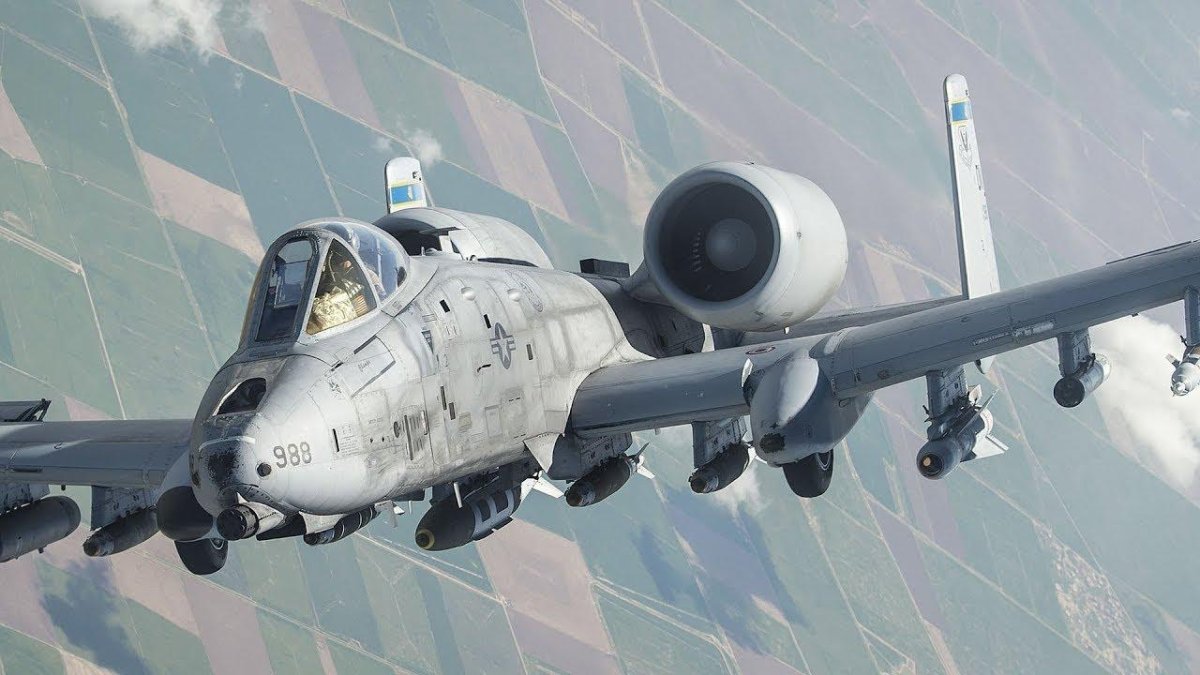 Штурмовик a-10c Thunderbolt 2