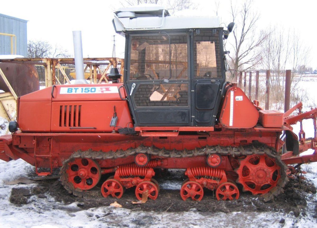Вт-150 трактор