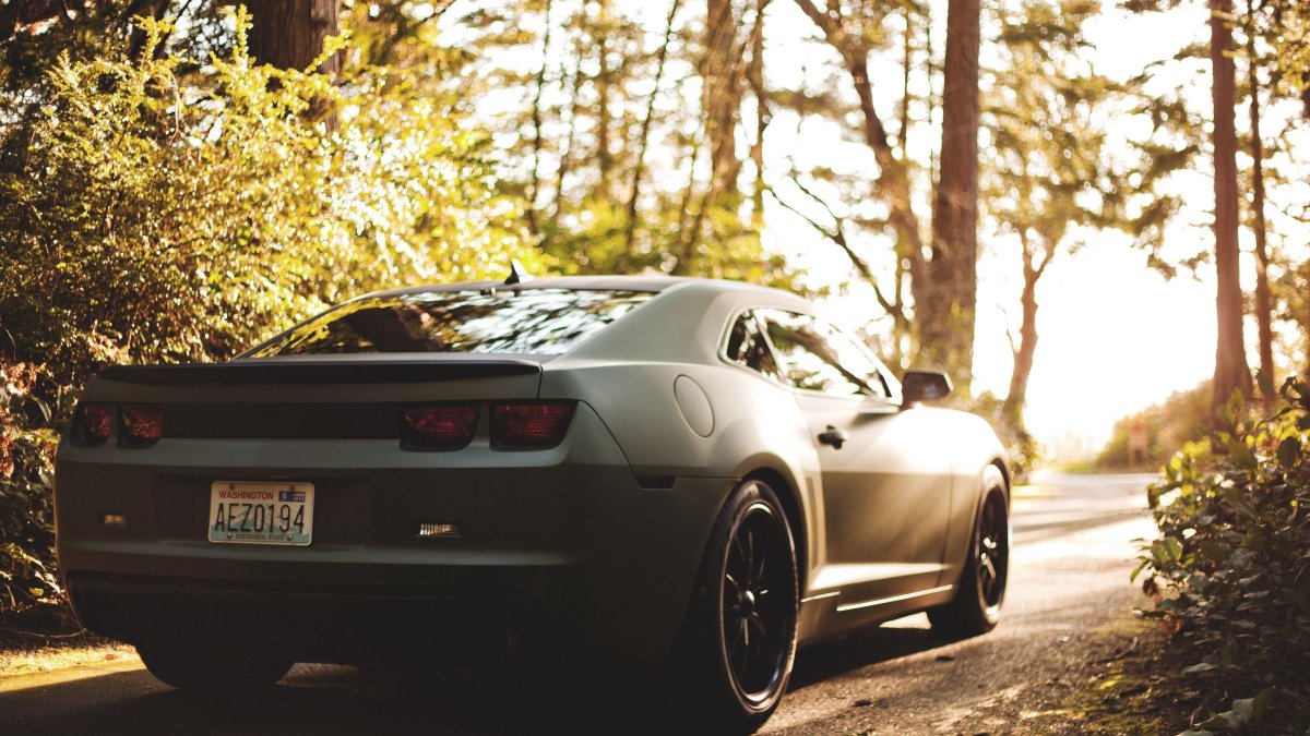 Шевроле Камаро черный 1920x1080