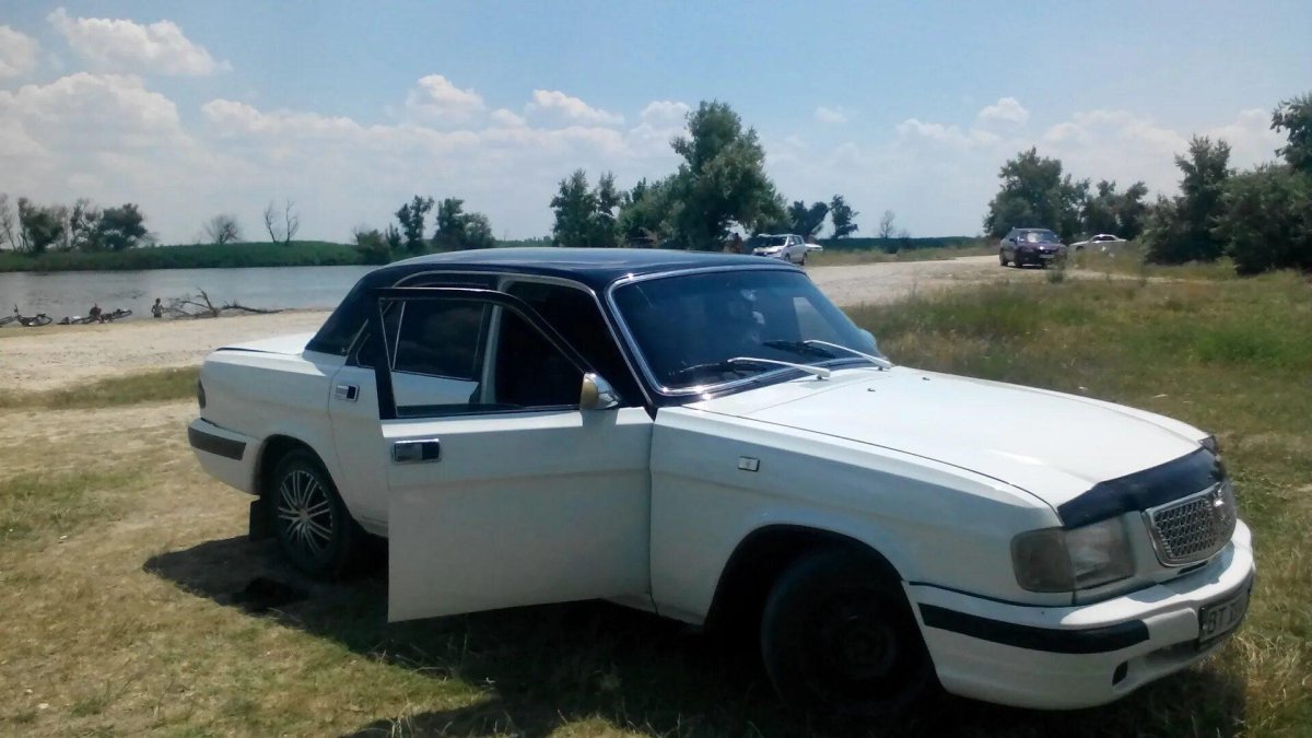 ГАЗ 3110 С черной крышей