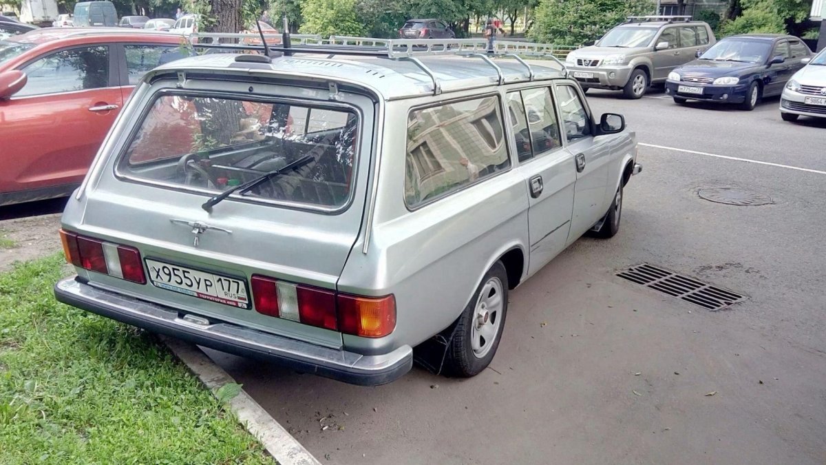 ГАЗ 3102 универсал