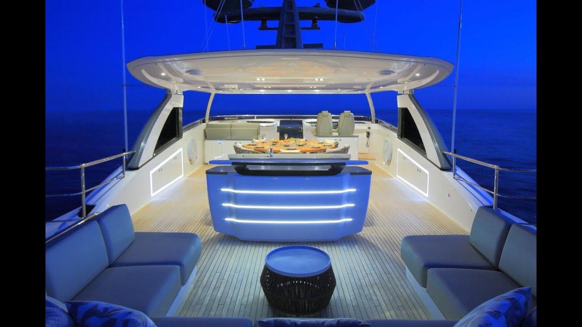 Яхта Princess 35