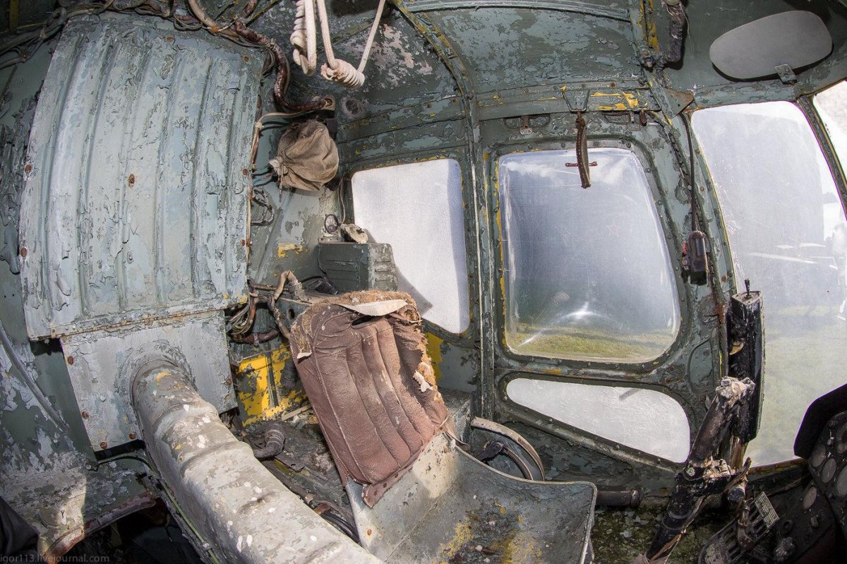 Ми-4 вертолет кабина