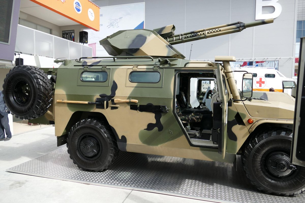 Броневик тигр