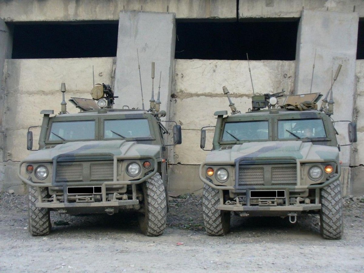 ГАЗ тигр армейский